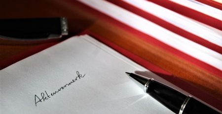 Şirket Birleşmesi Nedir? - Ticaret Hukukundaki Önemi